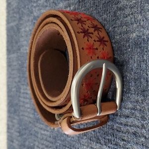 Fossil leather belt